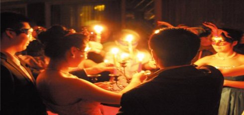 今年冬天见证幸福,重温孩童时的圣诞暖意